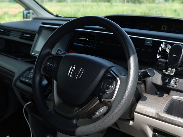 2016 Honda Stepwgn V, зелёный, 1615000 рублей - вид 9