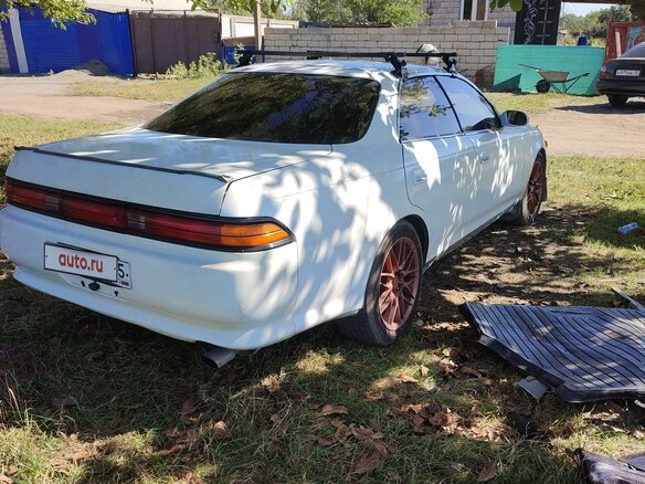 1992 Toyota Mark II VII (X90), белый, 470000 рублей - вид 6