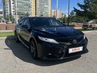 2018 Toyota Camry VIII (XV70), чёрный, 2850000 рублей, вид 2
