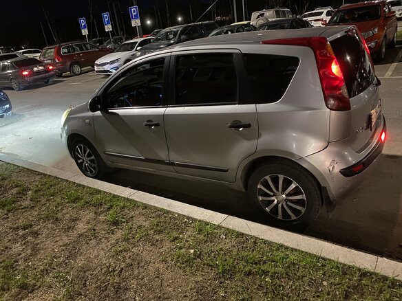 2007 Nissan Note I, серебристый, 450000 рублей - вид 5