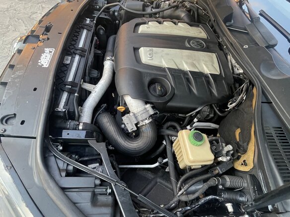 2010 Volkswagen Touareg II, чёрный, 1485000 рублей - вид 12
