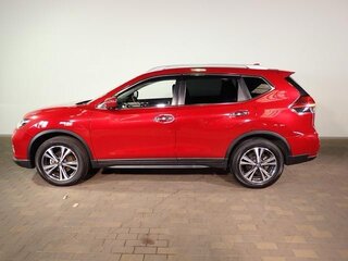 2020 Nissan X-Trail III Рестайлинг, красный, 1745000 рублей, вид 3