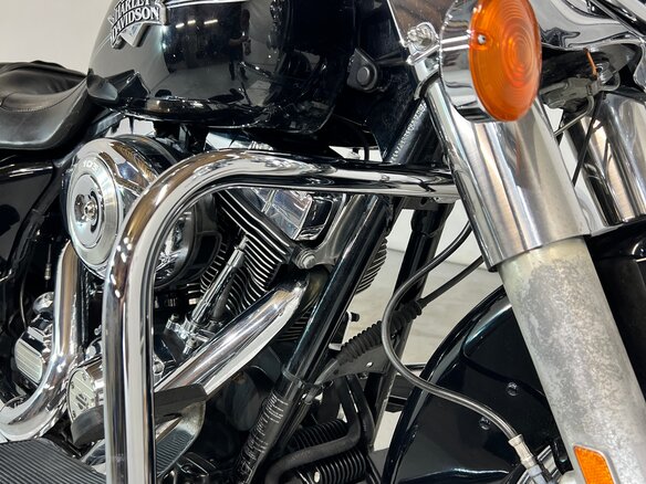 2011 Harley-Davidson Road King, чёрный, 710000 рублей - вид 14