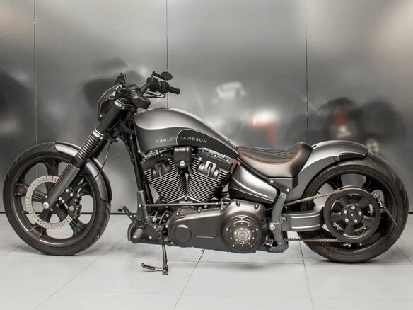 2017 Harley-Davidson Breakout, серый, 3500000 рублей - вид 4