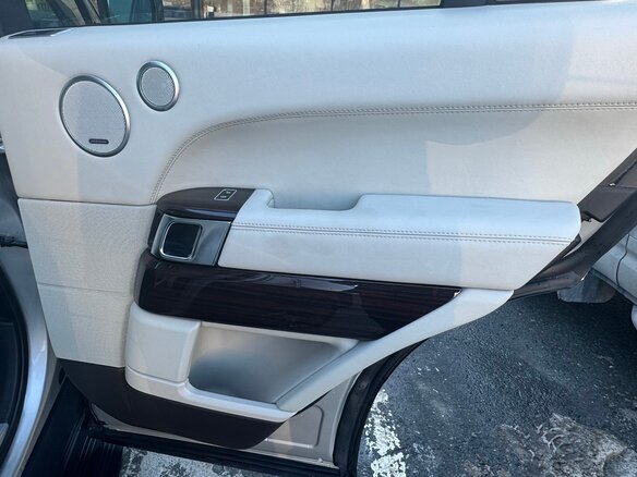 2013 Land Rover Range Rover IV, бежевый, 3990000 рублей - вид 30