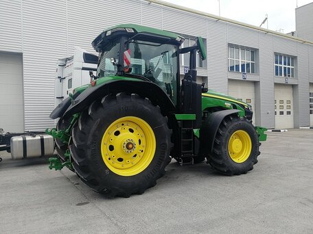 2023 John Deere 8R 370, зелёный, 43000000 рублей, вид 3