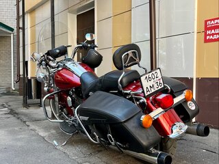 2008 Harley-Davidson Road King, красный, 800000 рублей, вид 5