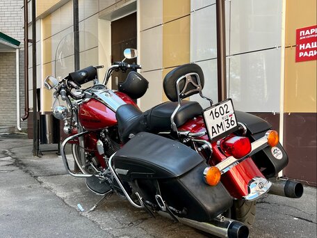 2008 Harley-Davidson Road King, красный, 800000 рублей, вид 5