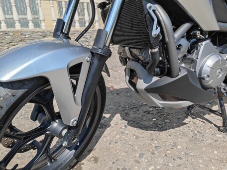 2012 Honda NC 700X, серебристый, 490000 рублей, вид 5