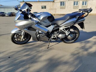 2004 Honda VFR 800, серебристый, 490000 рублей, вид 2