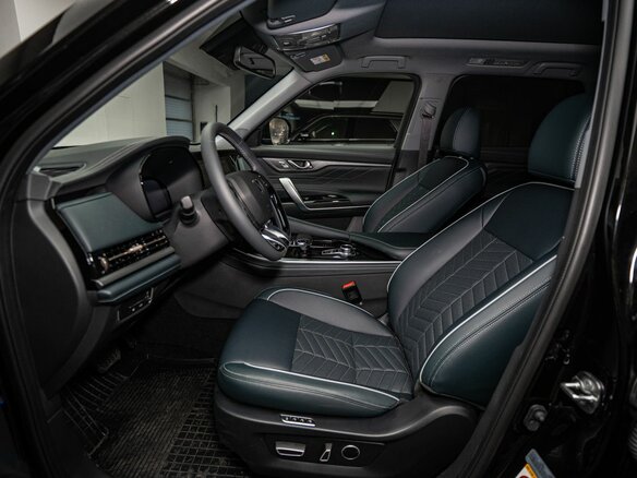 2024 Changan CS95 I Рестайлинг 2, чёрный, 4779900 рублей - вид 8