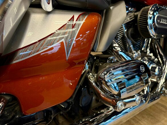 2014 Harley-Davidson CVO Limited, оранжевый, 1890000 рублей - вид 16