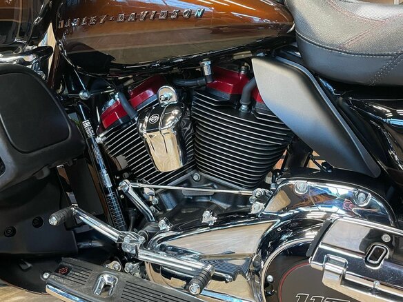 2019 Harley-Davidson CVO Limited, коричневый, 3850000 рублей - вид 22