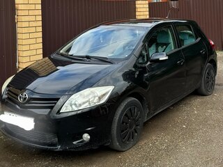 2011 Toyota Auris I Рестайлинг, чёрный, 925000 рублей, вид 1