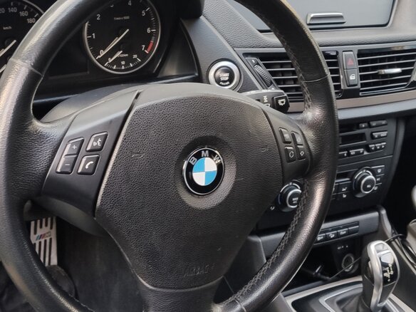 2013 BMW X1 20i I (E84) Рестайлинг, серый, 1350000 рублей - вид 6