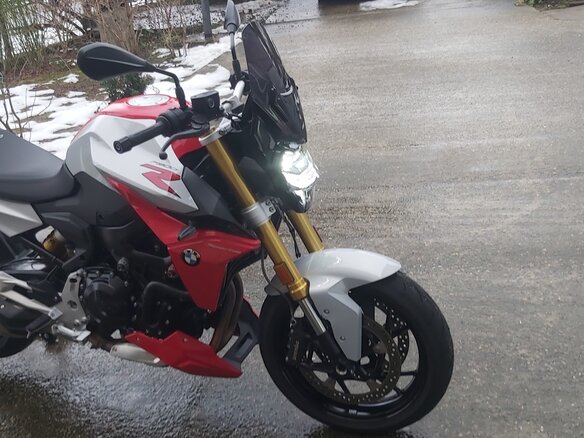 2021 BMW F 900 R, красный, 1400000 рублей - вид 9