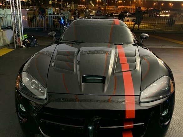 2010 Dodge Viper SRT-10 IV, чёрный - вид 9