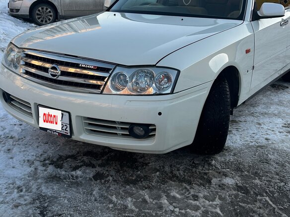 2002 Nissan Cedric X (Y34), белый, 700000 рублей