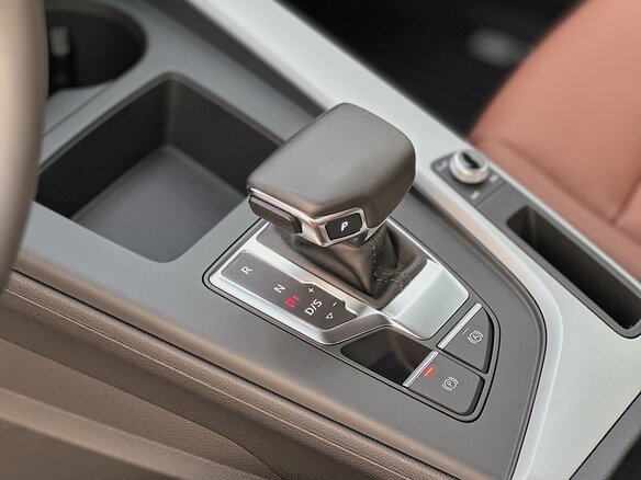 2022 Audi A5 Sportback 40 TFSI II (F5) Рестайлинг, пурпурный, 4300000 рублей - вид 19