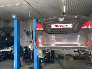 2015 Hyundai Solaris I Рестайлинг, коричневый, 800000 рублей, вид 3