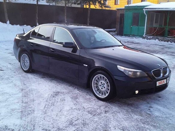 2004 BMW 5 серии 520i V (E60/E61), чёрный