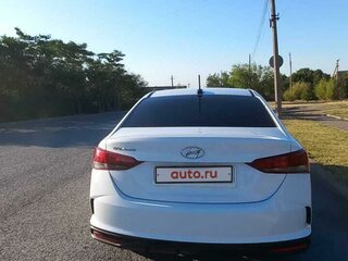 2021 Hyundai Solaris II Рестайлинг, белый, 1860000 рублей, вид 1