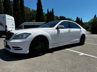 2008 Mercedes-Benz S-Класс 550 V (W221), белый, 1750000 рублей, вид 1