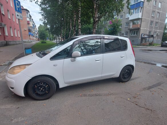 2008 Mitsubishi Colt VI (Z20/Z30), белый, 360000 рублей - вид 2