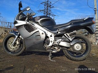 1997 Honda VFR 750, серебристый, 411111 рублей, вид 5
