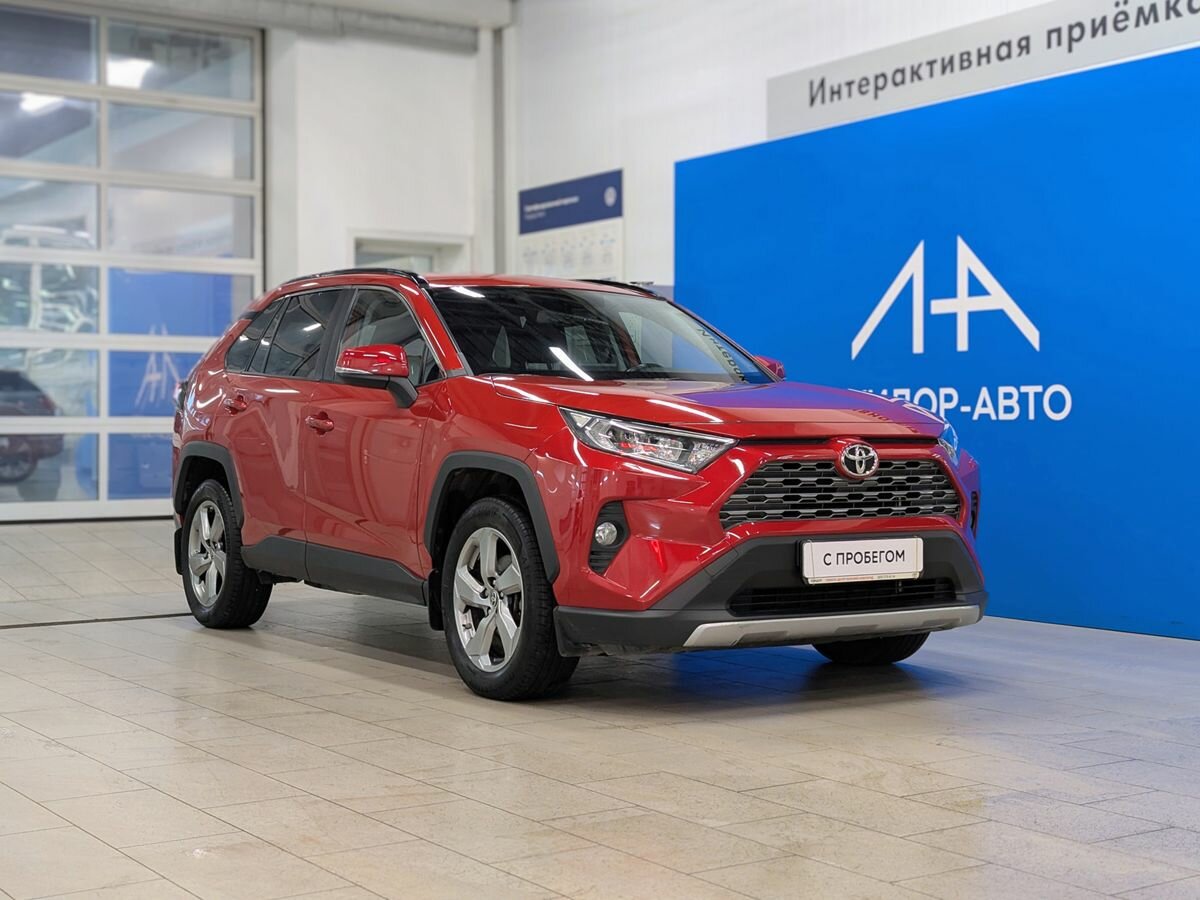 Открыть фотографии: Toyota RAV4 V (XA50)