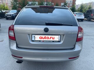 2011 Skoda Octavia Czech market II (A5) Рестайлинг, серый, 700000 рублей, вид 4