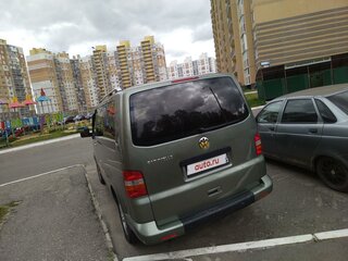 2004 Volkswagen Caravelle T5, зелёный, 1400000 рублей, вид 3