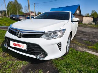 2016 Toyota Camry VII (XV50) Рестайлинг, белый, 1950000 рублей, вид 4