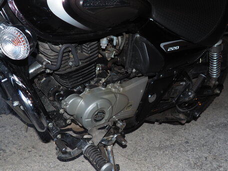 2022 Bajaj Avenger, чёрный, 190000 рублей, вид 5