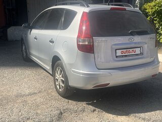 2011 Hyundai i30 I Рестайлинг, серый, 915000 рублей, вид 4