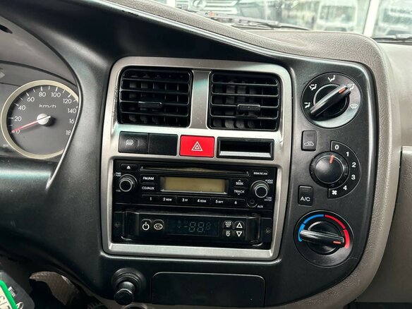 2013 Hyundai Porter II, белый, 1330000 рублей - вид 12