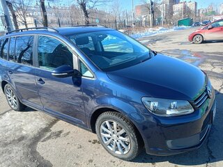 2014 Volkswagen Touran I Рестайлинг 2, синий, 1030000 рублей, вид 1