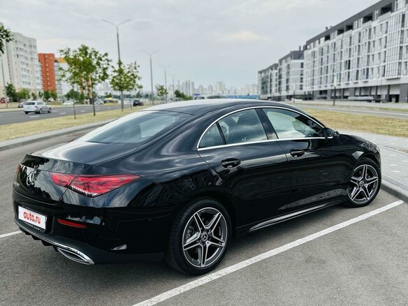 2020 Mercedes-Benz CLA 200 II (C118, X118), чёрный, 4100000 рублей - вид 2