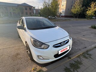 2012 Hyundai Solaris I, белый, 430000 рублей, вид 1