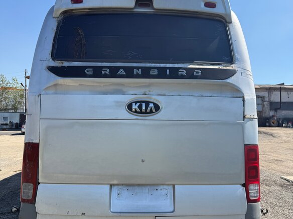2011 Kia Granbird, серебристый, 550000 рублей - вид 8