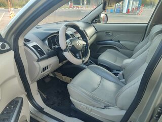 2007 Mitsubishi Outlander II, бежевый, 905300 рублей, вид 5