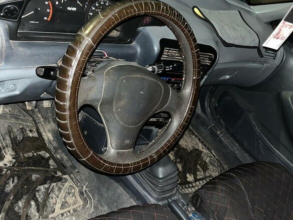 1994 Kia Sephia I, красный, 220000 рублей - вид 6