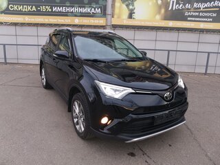 2017 Toyota RAV4 IV (XA40) Рестайлинг, чёрный, 2550000 рублей, вид 3