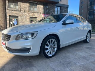 2014 Volvo S60 II Рестайлинг, белый, 1700000 рублей, вид 1