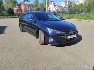 2019 Hyundai Elantra VI (AD) Рестайлинг, синий, 2370000 рублей, вид 4