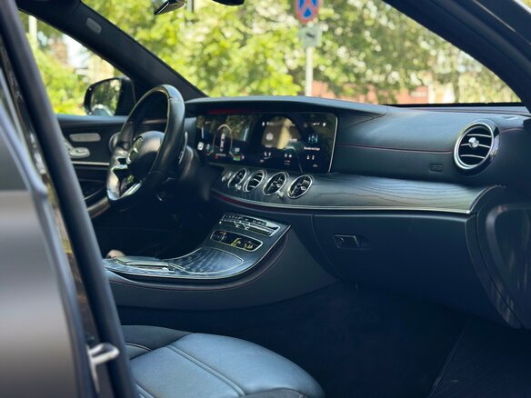 2020 Mercedes-Benz E-Класс AMG 53 AMG V (W213) Рестайлинг, серый, 9000000 рублей - вид 17
