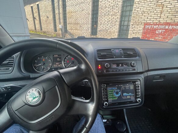 2010 Skoda Fabia II Рестайлинг, синий, 540000 рублей - вид 6