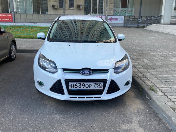 2014 Ford Focus III, белый, 750000 рублей - вид 1