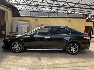 2023 Toyota Camry VIII (XV70) Рестайлинг, чёрный, 3690000 рублей, вид 4