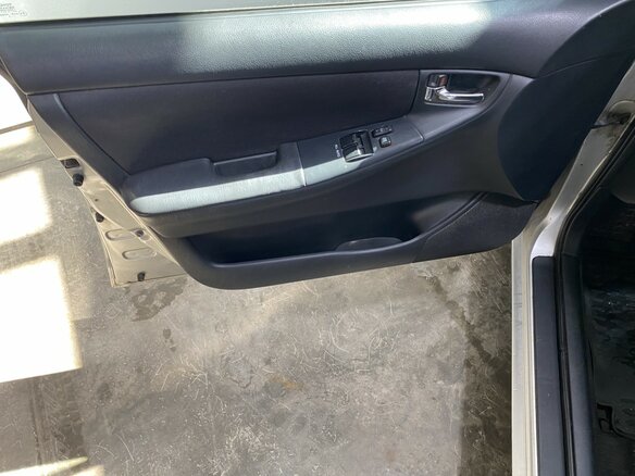 2006 Toyota Corolla IX (E120, E130) Рестайлинг, серебристый - вид 12